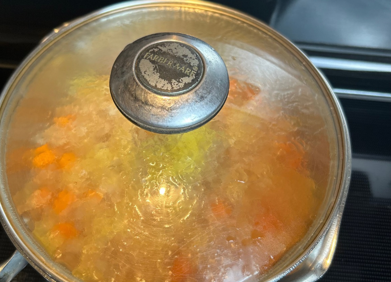 Lentil and carrot soup cooking