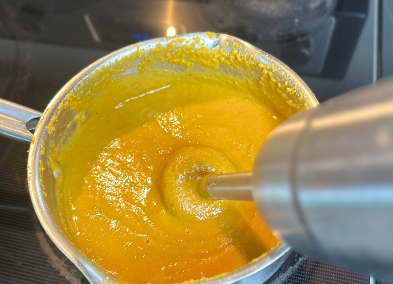Lentil and carrot soup blend